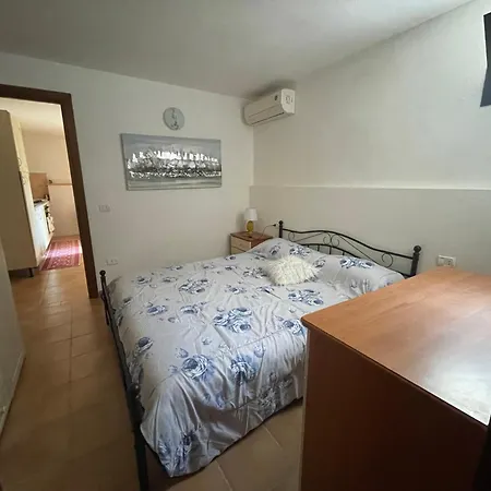 Apartment Giovanninos House